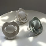 Difrax Dynamic Snuð Prime 0-6 mánaða 2 í boxi - Coconut/Pistachio - Image 3